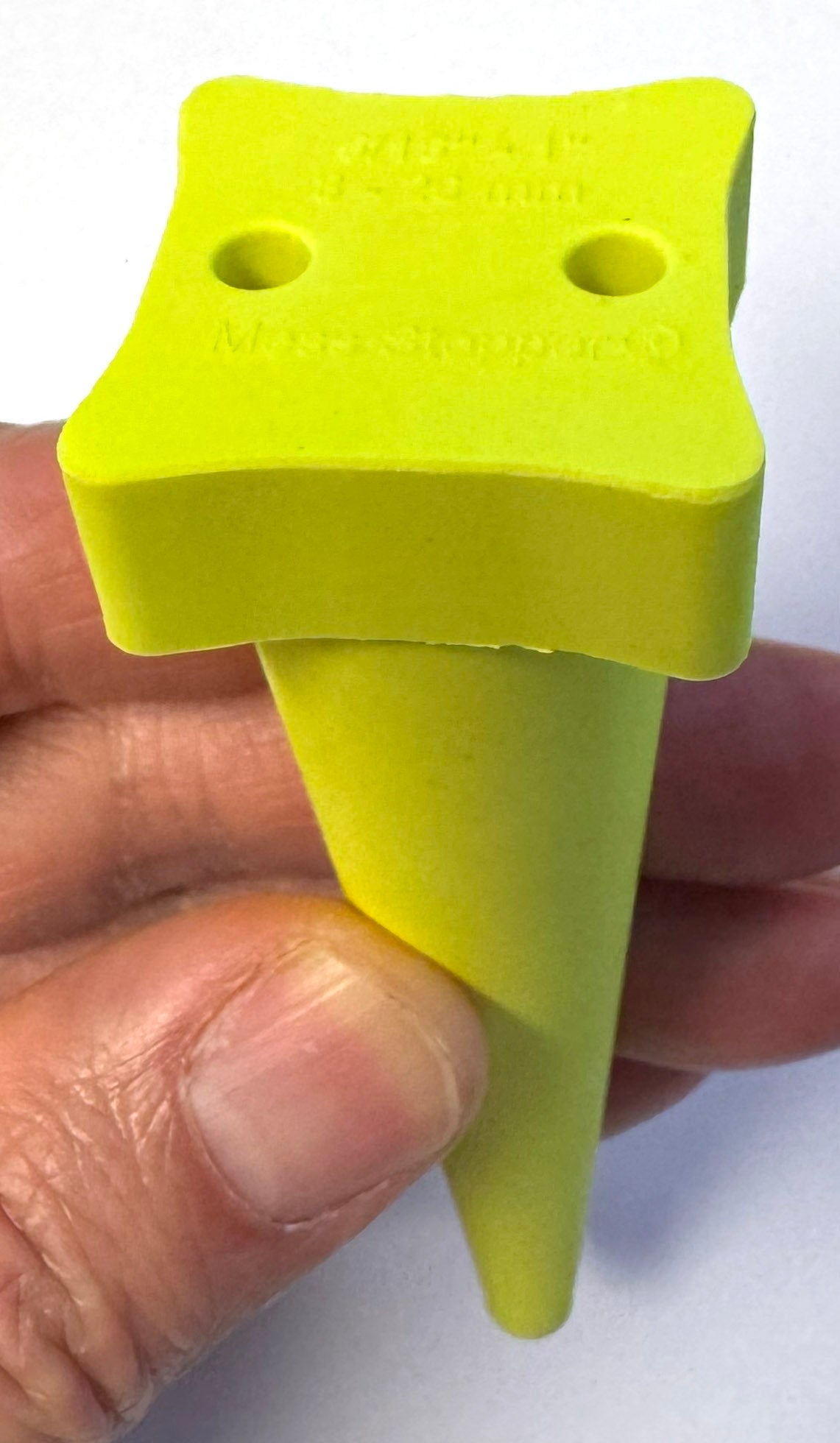 Mess Stopper, 100 Medium, Polygonal